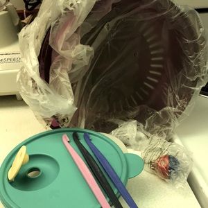 Tupperware 6 pieces miscellaneous